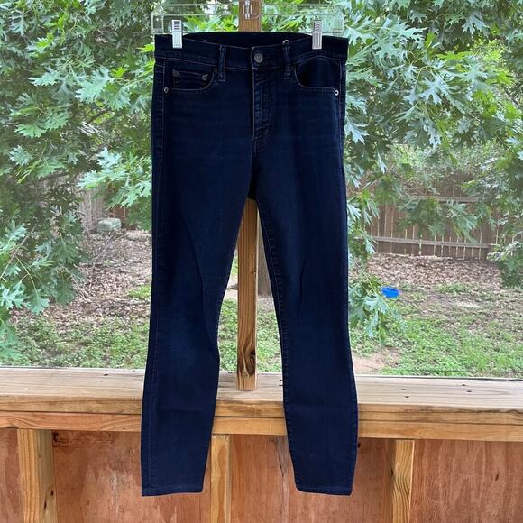 Gap 1969 True Skinny Over Dark Wash Jeans Size 26 Regular. - Picture 1 of 7